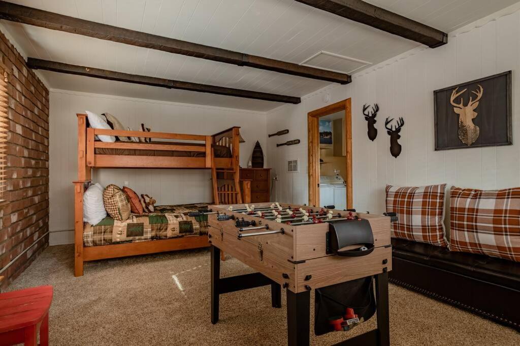 Hot Tub*Kids Room*Family Cabin Big Bear City Bagian luar foto